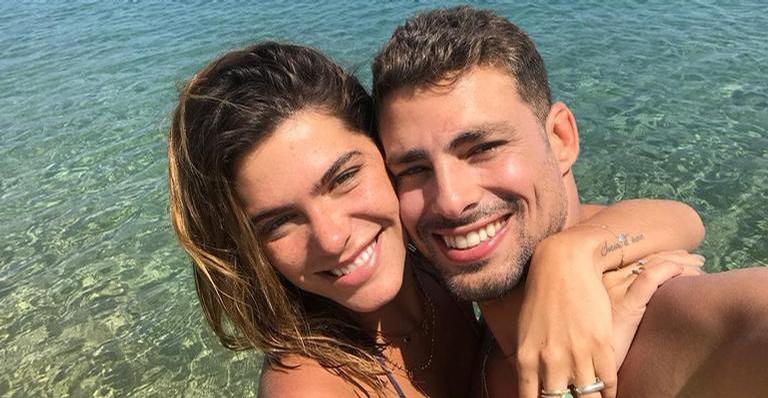 Cauã Reymond desabafa sobre casamento com Mariana Goldfarb: ”Estamos muito bem”