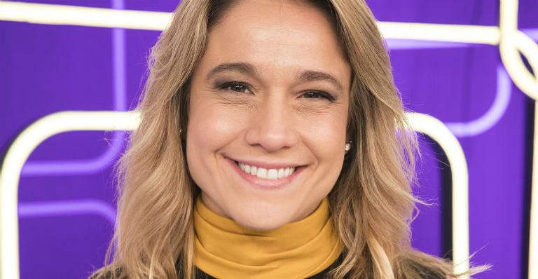 Fernanda Gentil faz homenagem carinhosa à namorada e web se derrete