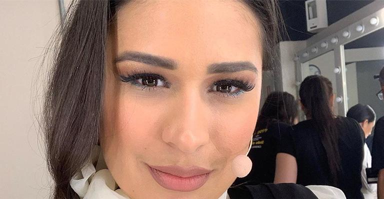 Simone reclama de preço de passagens e companhia responde: ”Chora não, coleguinha”