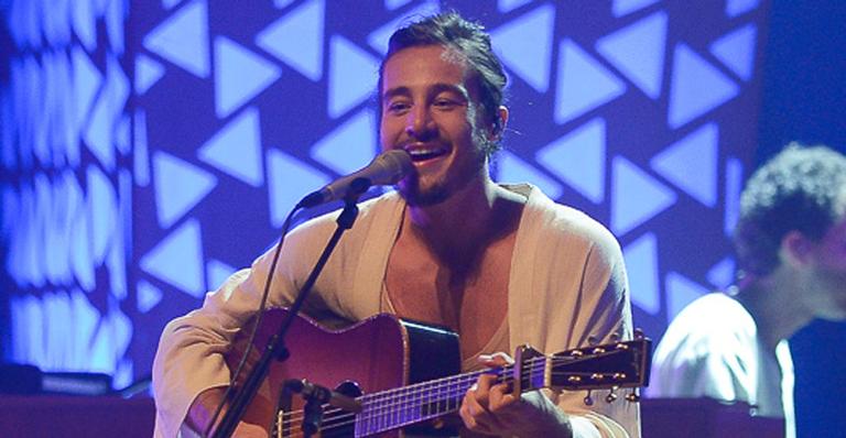 Tiago Iorc se apresenta pela primeira vez em São Paulo após período sabático