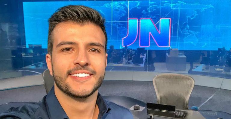 Novo apresentador do Jornal Nacional desabafa após sua foto ao lado do namorado viralizar