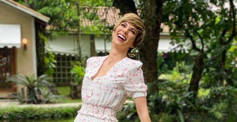 A Dona do Pedaço: Ana Furtado compartilha clique gravando ao lado de Agatha Moreira