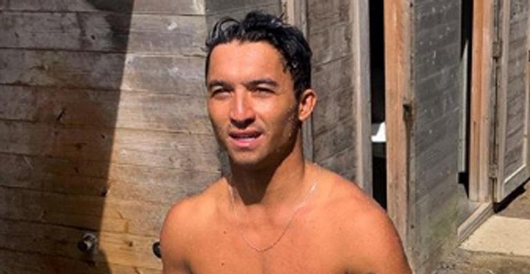 Nakagima, participante do ‘De Férias com o Ex’, exibe nova tatuagem