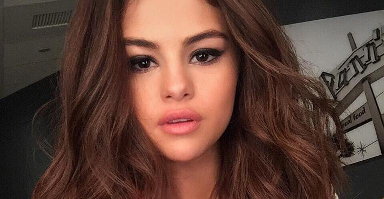 Selena Gomez reflete sobre seus últimos dois anos com doença imune: ”Os piores capítulos”