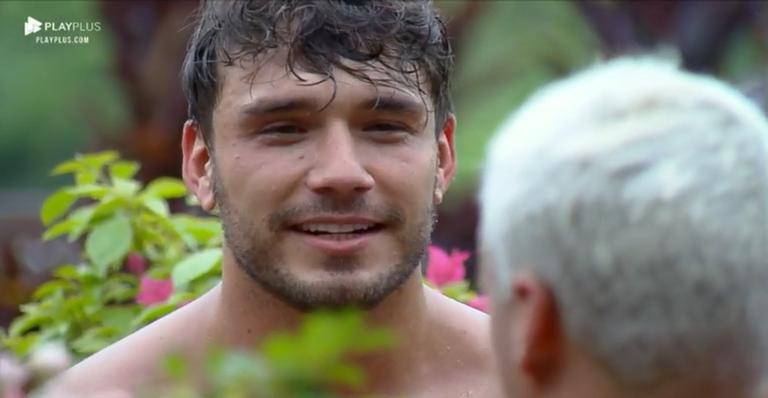 A Fazenda: Lucas desabafa que relação com Hariany está desigual ”Eu quero a mesma intensidade!”