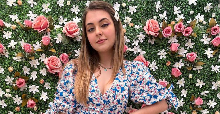 Klara Castanho relembra mesa de café da manhã digna de novela: ”Sobraram essas fotos lindas”