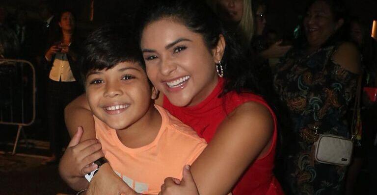Mileide Mihaile relembra foto do filho pequeno e passa dos limites de fofura: ”Saudades dele bebê”