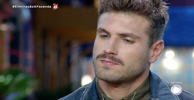 A Fazenda: Com pouquíssimos votos Guilherme Leão é eliminado do reality e Lucas Viana retorna à sede