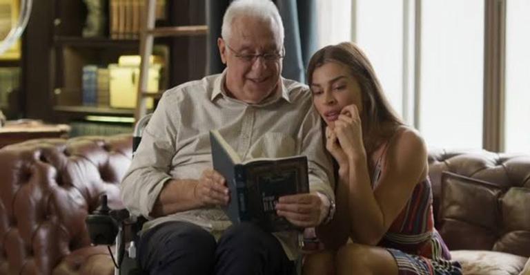 Marcos descobre que Alberto ama Paloma e se afasta em ”Bom Sucesso”