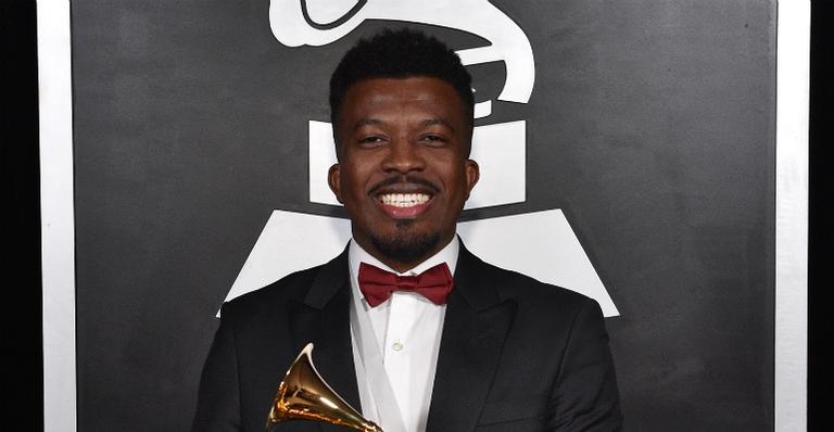 Delino Marçal comemora sua primeira vitória no Grammy Latino