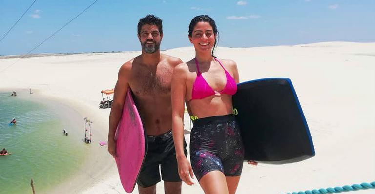 Bruno Cabrerizo surpreende fãs e assume namoro com Carol Castro
