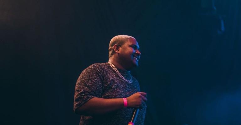 Kevin O Chris desbanca Luan Santana e se torna o brasileiro mais ouvido no Spotify: ”No topo”