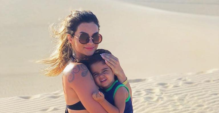 Kelly Key registra momento inusitado com filho, Artur: ”Parceiro de Privada”