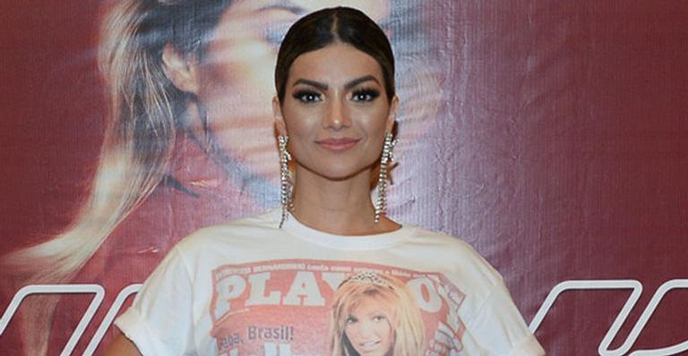 Kelly Key choca web ao surgir com abdômen trincado: ”Que corpo é esse?”