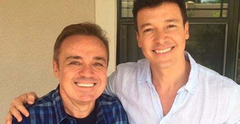 Rodrigo Faro se desespera com notícias sobre acidente grave de Gugu Liberato: ”Não pode ser!”