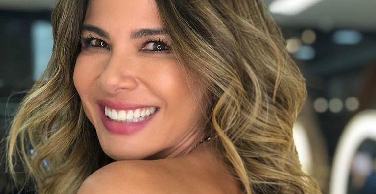 De cara lavada, Luciana Gimenez surge com o rosto muito vermelho após tratamento estético