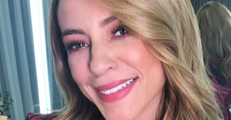 Paolla Oliveira se despede de Amora Mautner, diretora de ‘A Dona do Pedaço’