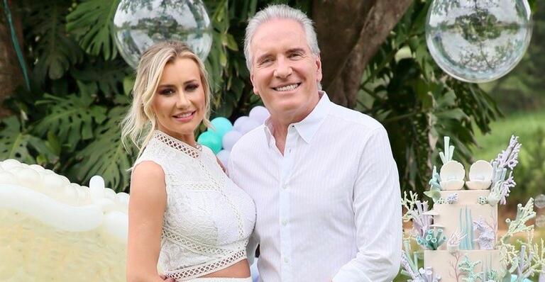 Ana Paula Siebert e Roberto Justus descobrem sexo do bebê em ”Chá Revelação” luxuoso