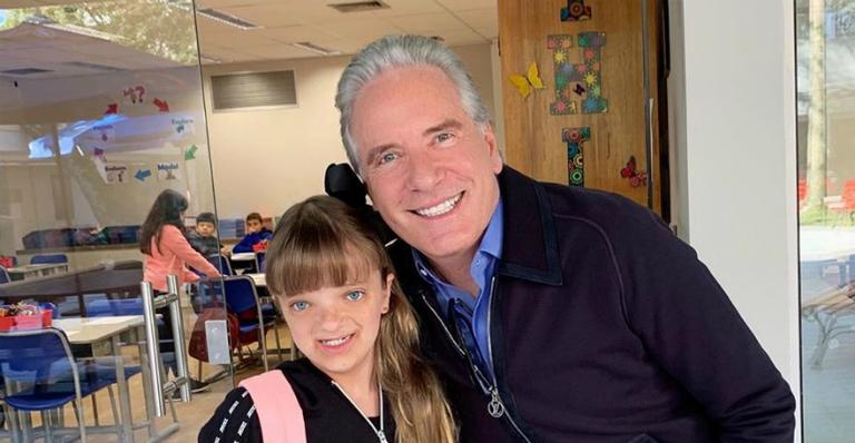 Roberto Justus compartilha reação da filha ao saber que vai ganhar uma irmã e apaixona web