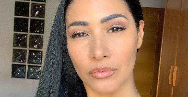 Simaria surge de coelhinha sexy e leva fãs à loucura: ”Que deusa”