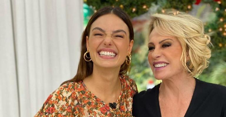 Ana Maria Braga posa ao lado de Isis Valverde e elogia atriz: ”Adorei nossa manhã”