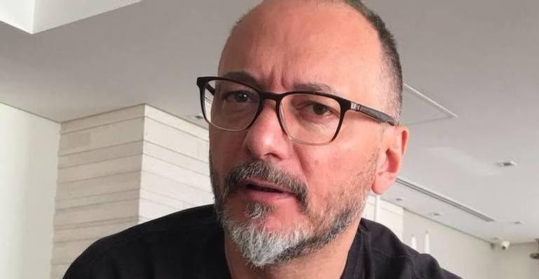 Britto Jr. analisa homenagem para Gugu Liberato e acusa: ”Lágrimas de crocodilo”