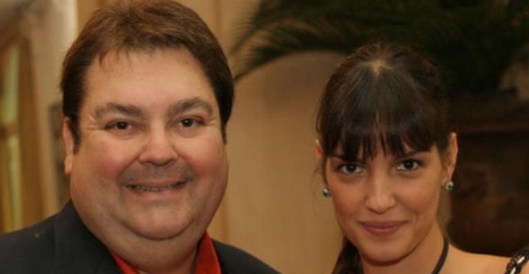 Mulher de Faustão emociona com linda homenagem em aniversário de casamento: ”Linda história”