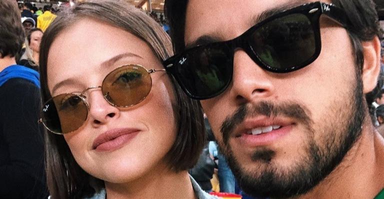 Rodrigo Simas compartilha clique em cachoeira paradisíaca ao lado de Agatha Moreira e amigos