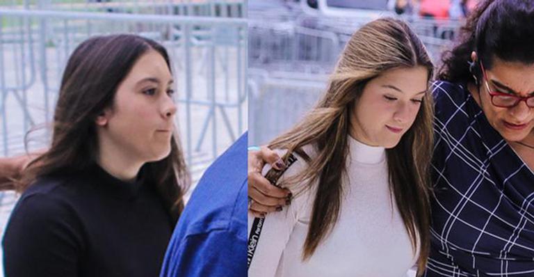 Filhas gêmeas se despedem de Gugu Liberato em velório na Assembleia Legislativa
