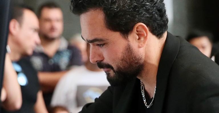 Luciano Camargo relembra momentos com Gugu e comove com declaração: ”Um cara extraordinário!”