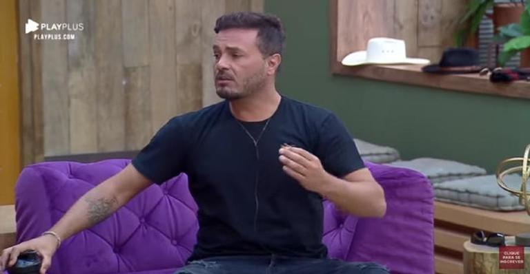 A Fazenda: Rodrigo Phavanello se revolta com ações de Lucas e dispara ”Fica de boca fechada!”