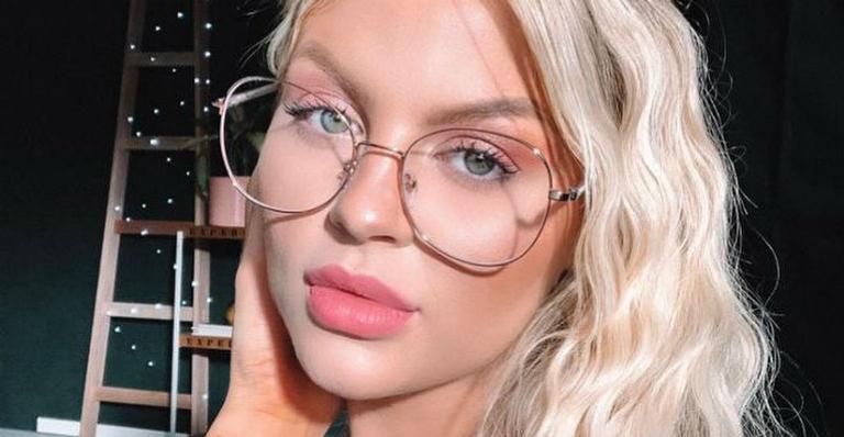 Luísa Sonza eleva a temperatura com clique sexy de biquíni