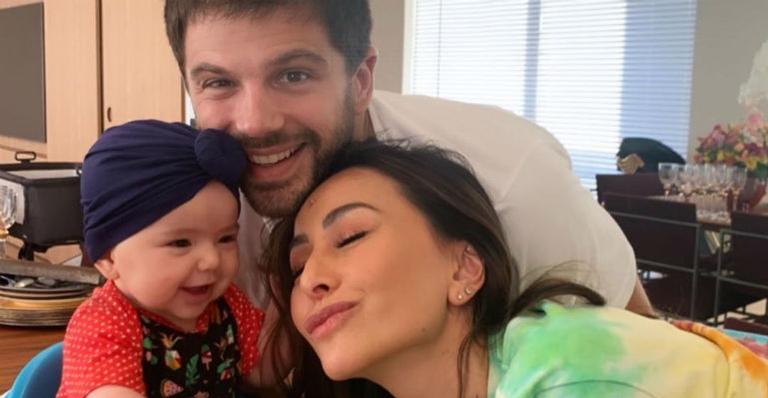 Sabrina Sato faz declaração no aniversário de um ano de sua filha, Zoe: ”Maior presente da vida”