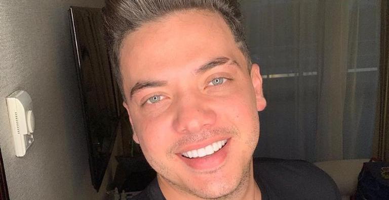 Wesley Safadão relembra seu primeiro clipe e aparece irreconhecível: ”O que acham?”