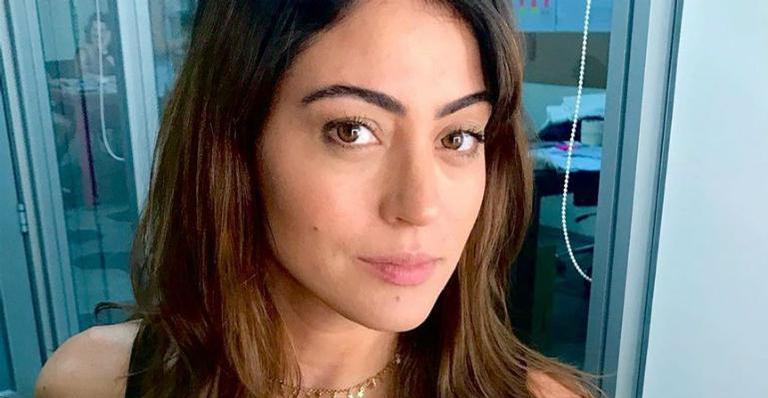 Carol Castro surpreende ao surgir de peruca loira e é elogiada pelos fãs
