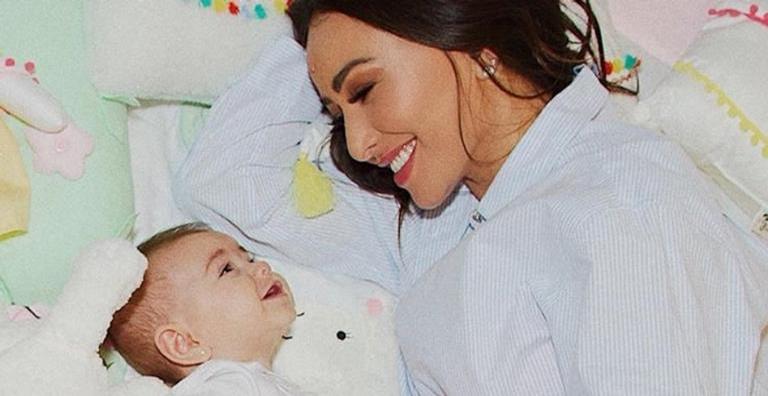 Para comemorar aniversário de Zoe, fotógrafa recorda parto de Sabrina Sato com novas fotos