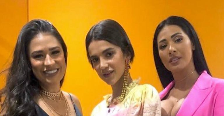 Simone e Simaria posam ao lado de Manu Gavassi e fãs vão á loucura: ”Aceito um feat”