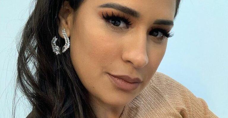 Simone encanta com clique raro ao lado do marido e do filho: ”Meus amores”
