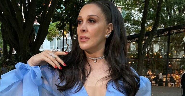 Claudia Raia surge deslumbrante em casamento e encanta com fotos inéditas da festa