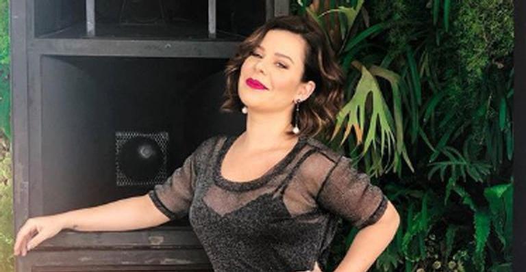 Fernanda Souza posa ao lado de Sophia Raia e dupla rouba a cena em casamento