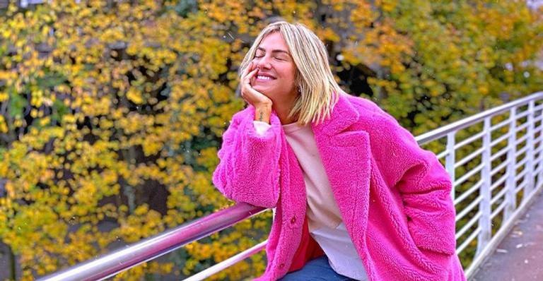 Giovanna Ewbank surge apenas de roupa íntima na cama e esquenta a web: ”Uma deusa”