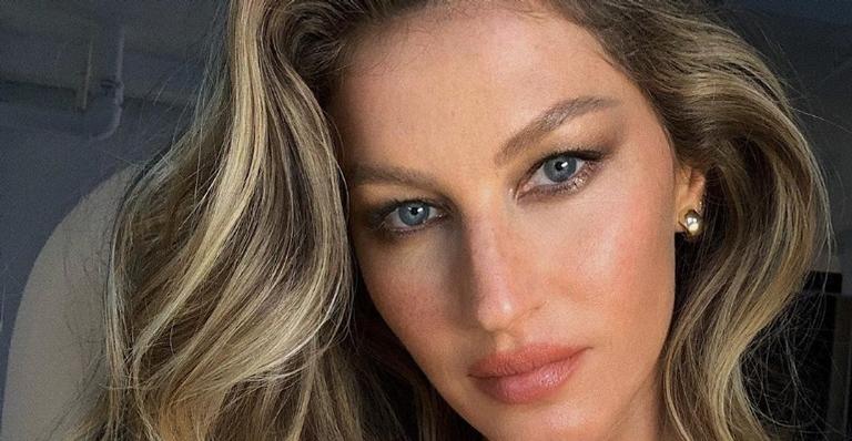 Gisele Bündchen compartilha linda mensagem ao praticar yoga: ”Confie no processo”