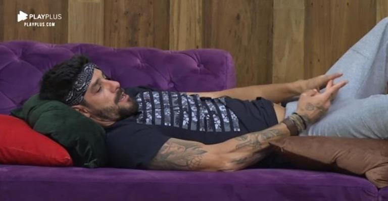 A Fazenda: Diego e Hari desabafam sobre os bastidores do BBB ”Era esporro em todo mundo!”