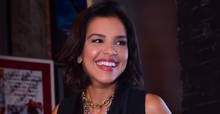 Mariana Rios surge dançando com cachorro e faz reflexão comovente