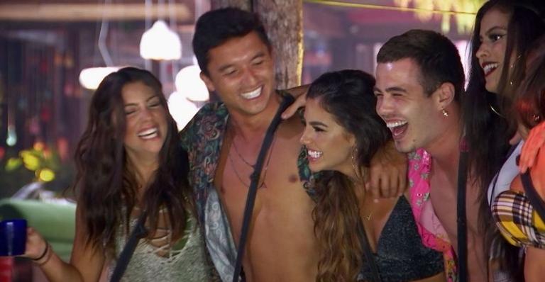 De Férias com Ex Celebs: Episódio conta com muita pegação, tretas e recaídas por affairs do passado