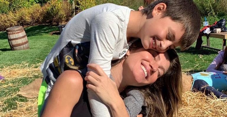 Gisele Bündchen faz homenagem emocionante para comemorar aniversário de 10 anos do filho