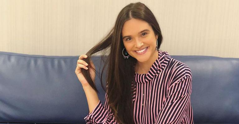 Juliana Paiva mostra sua programação do dia e anima os seguidores ao aparecer nos estúdios da Globo