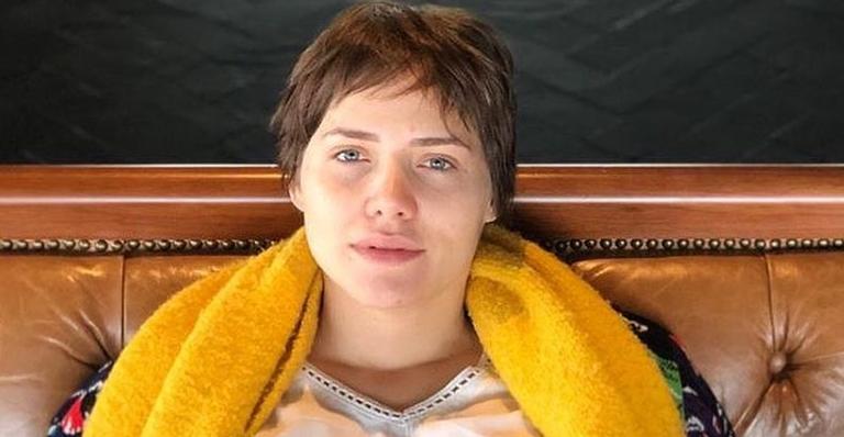 Leticia Colin exibe foto fofíssima com o filho, Uri, e web se derrete: ”De transbordar o coração”