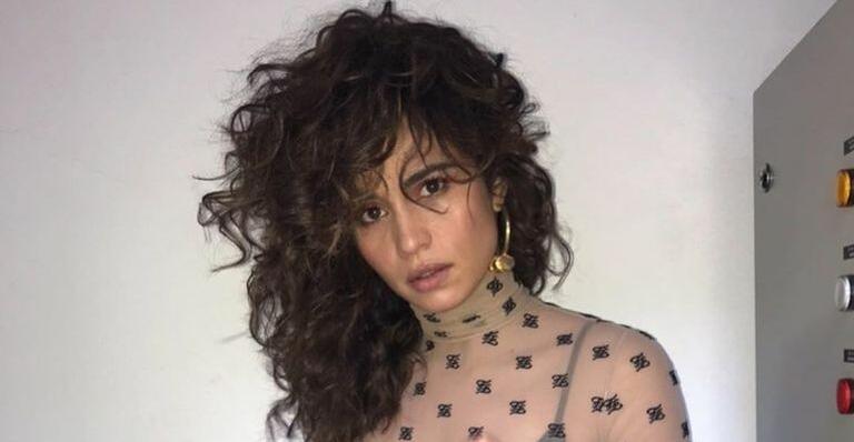 Nanda Costa sensualiza em foto e chama atenção com beleza natural