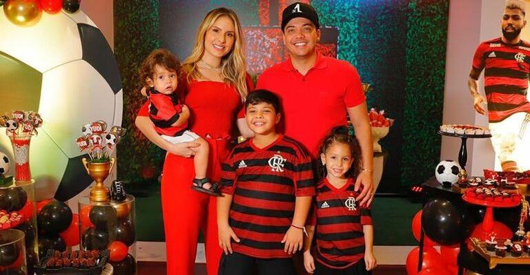 Wesley Safadão encanta ao mostrar férias com todos os filhos na Disney